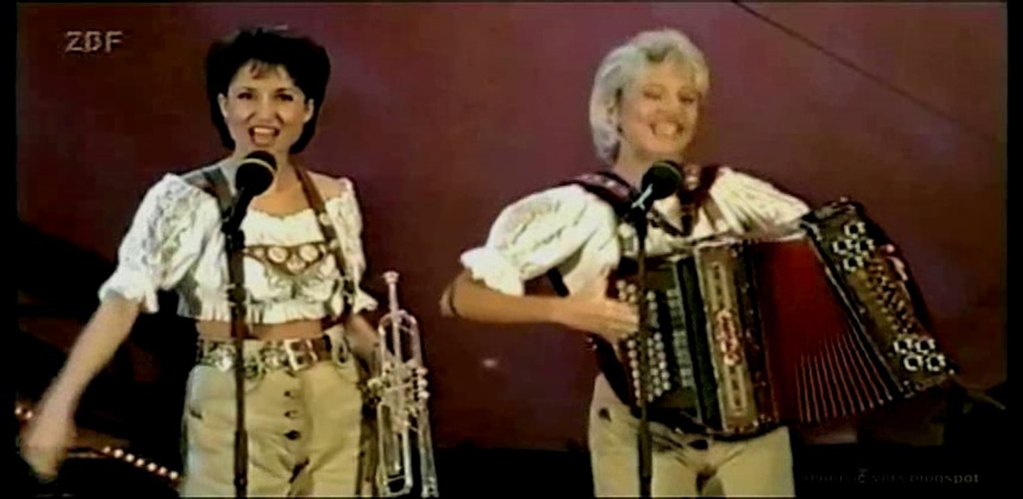 Geschwister Hofmann - Immer Wenn Ich Tanz Mit_Dir___whit close captions