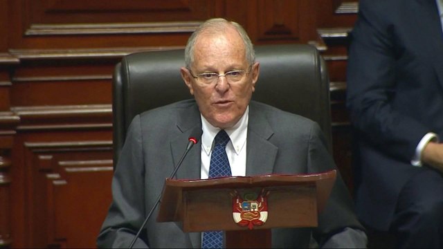 Peru's president survives bribery impeachment