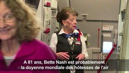 La doyenne des hôtesses de l'air célèbre ses 60 ans de carrière
