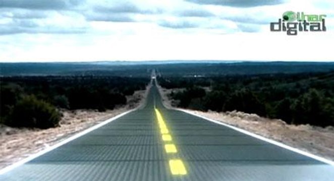 Estradas do futuro conduzindo eletricidade e internet de alta velocidade