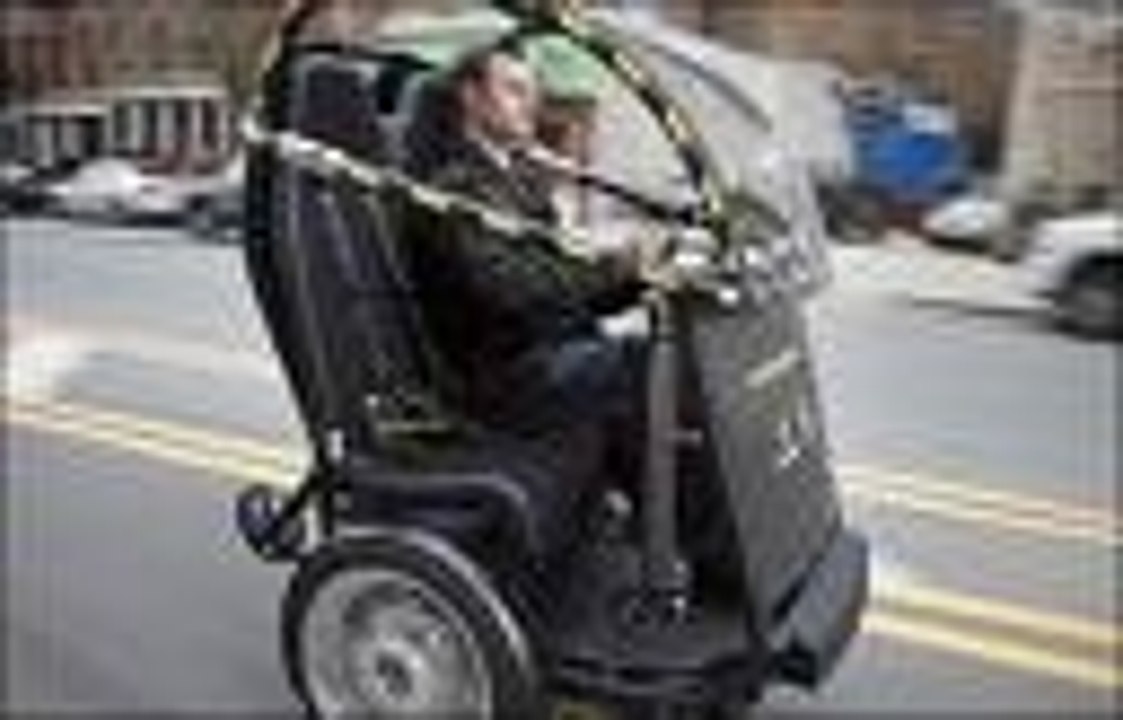 Carro de 2 rodas é pequeno e barato