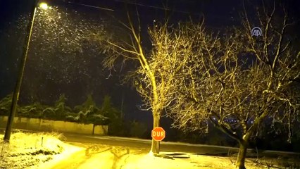 Tekirdağ'da kar yağışı etkisini sürdürüyor