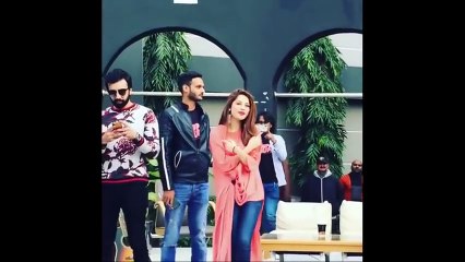 Neelum Muneer Dancing on Mahive With Ahsan Khan In University