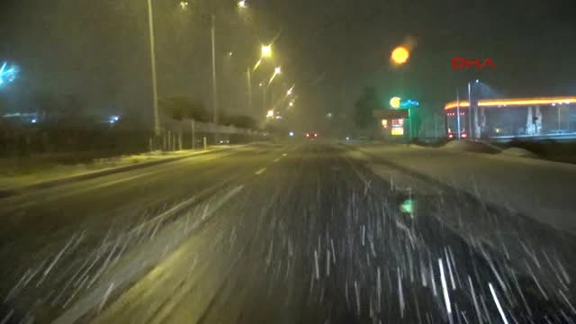 Çanakkale'de Kar Yağışı Hayatı Olumsuz Etkiliyor