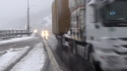 Bolu Dağı'nda Kar Yağışı Etkili Oluyor
