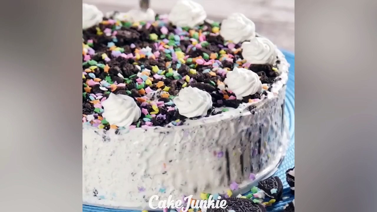 How To Make Chocolate Cakes Video! 15 Amazing Chocolate Cakes Decorating Tutorials Compilation 2017-M1huoYqGJF4