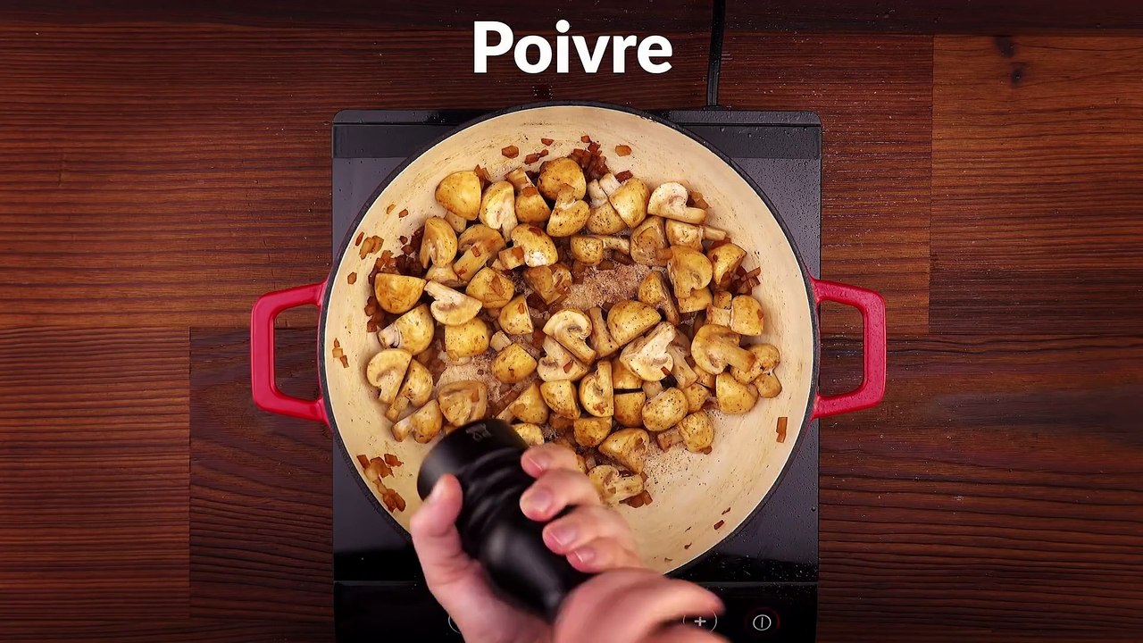 Pâtes forestières aux boulettes de viande  - saveurs automnales dans l'assiette-fWyfnKFMje8