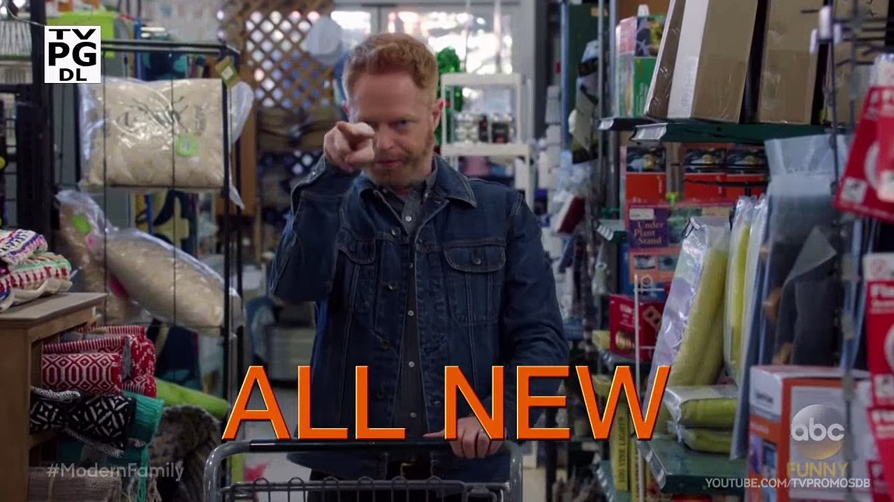 Modern Family 9x08 Promo 'Brushes With Celebrity' (HD)6ETSDLHjGzw