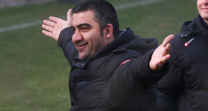 Gençlerbirliği Teknik Direktörü Ümit Özat, 20. Dakikada Oyuncusunu Oyundan Aldı