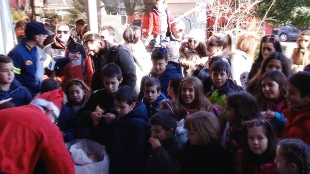 Ο Άγιος Βασίλης ήρθε στην Π.Υ. Λαμίας