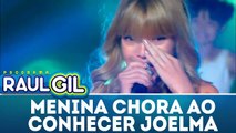 Menina chora ao conhecer Joelma