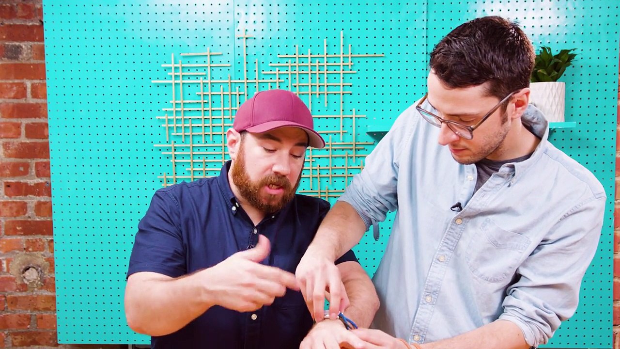 DIY Paracord Watch Band - HGTV Handmade-fSQuQYokMG0