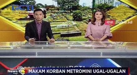 Tải video: Duka Iringi Pemakaman Seorang Pengemudi Ojek Online Korban Tabrakan Metromini