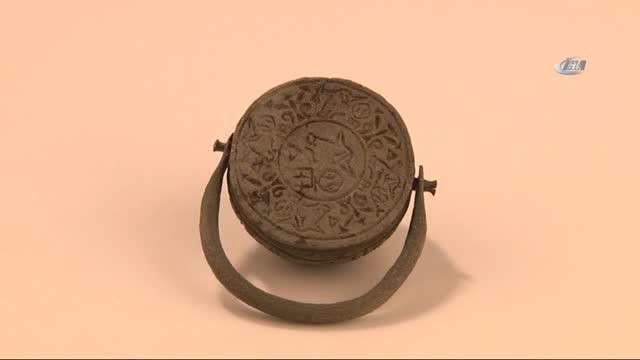 Krem Kutusunda Ele Geçen 3600 Yıllık Mühür İlk Kez Görüntülendi