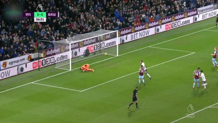 '케인 헤트트릭' 토트넘, 번리에 3:0 완승...손흥민 9호 골 실패 / YTN