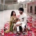اداکارہ سجل علی اور عمران عباس آنے والی فلم کے لئے رومانٹک کسنگ سین شوٹ کرتے ہوئے... دیکھیں کیمرے کے پیچھے کے مناظر