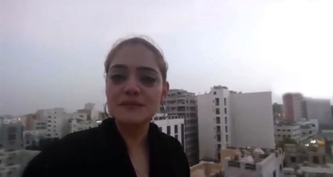 Hayatında İlk Defa Ezan Sesi Duyan Kadın Sesi Duyan Kadın Gözyaşlarına Hakim Olamadı