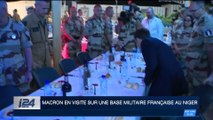 Macron en visite sur une base militaire française au Niger