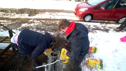 Fiets van beste vriend in BETON gieten!