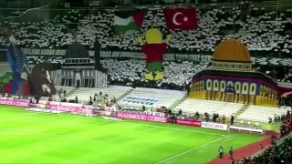 Brilliant choreography by Turkish club Konyaspor fans, in solidarity with Palestine and Jerusalem