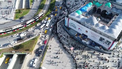 Galata Köprüsü'ne kadar uzanan 61 Milyonluk kuyruk havadan görüntülendi