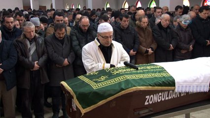 Trafik kazasında ölen üniversiteli genç son yolculuğuna uğurlandı