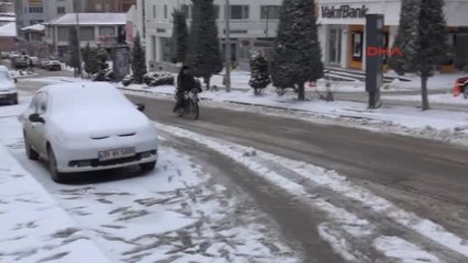 Yozgat'ta Yollar Buz Pistine Döndü, Çok Sayıda Kaza Yaşandı