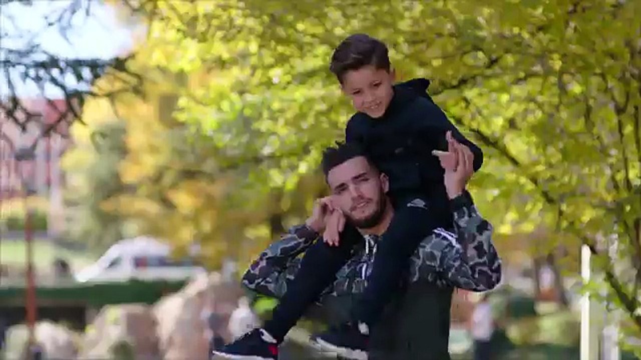 Zouhair Bahaoui MUCHAS GRACIAS  ,Exclusive Music Video