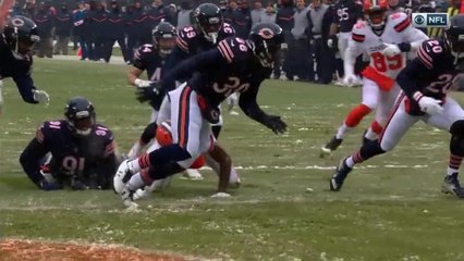 Goldman flies in to help force fumble, denies Browns scoring opportunity