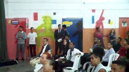 Quem Me Vê Cantando - Daniel Reis