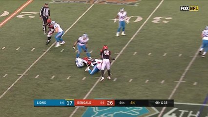 Lawson brings down Stafford on 4th down to put Lions away