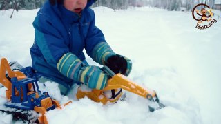 Мультик про машинки. Детские машинки в снегу МанкитуИгры#41