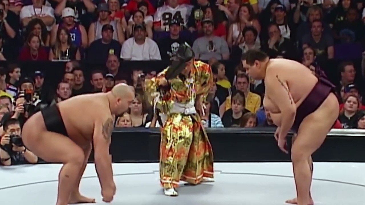 10 BIGGEST MMA FIGHTERS OF ALL TIME