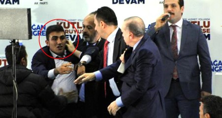 Erdoğan'a Sarılmak İsteyen Genç, Konuştu: Tek Amacım Cumhurbaşkanımıza Sarılmaktı