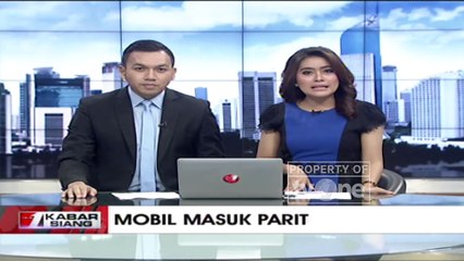 Sebuah Mobil Masuk Parit di Kampar, Riau