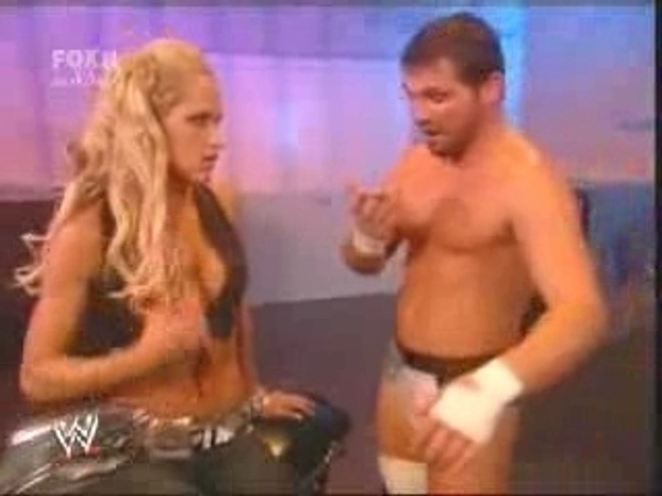 Smackdown 23 11 07 Jamie Noble Hits on Michelle Mccool