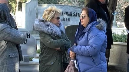 Adnan Şenses'in Kızından Sanat Camiasına Büyük Tepki