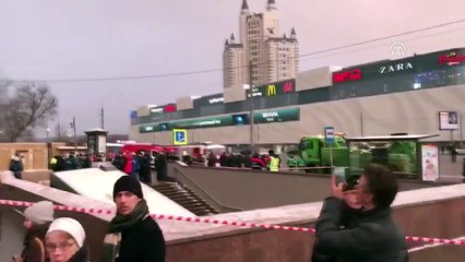 Otobüs yayaların arasına daldı - MOSKOVA