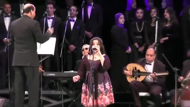 اشرقت احمد طفلة ذا فويس كيدز الموسم التانى تغنى اما براوه لايف