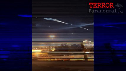 EXTRAÑAS LUCES EN EL CIELO (Estela de Luz) - Terror Paranormal MX