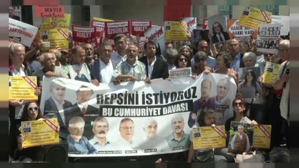 Turquía acosa a la prensa: 73 periodistas encarcelados en 2017