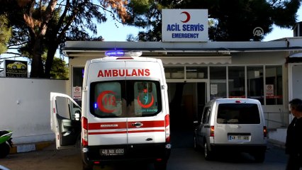 Sürücünün yaralandığı kaza güvenlik kamerasına yansıdı - MUĞLA