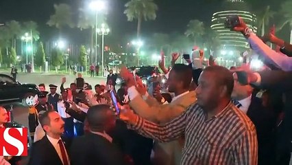 Cumhurbaşkanı Erdoğan,üniversitede sevgi gösterileriyle karşılandı