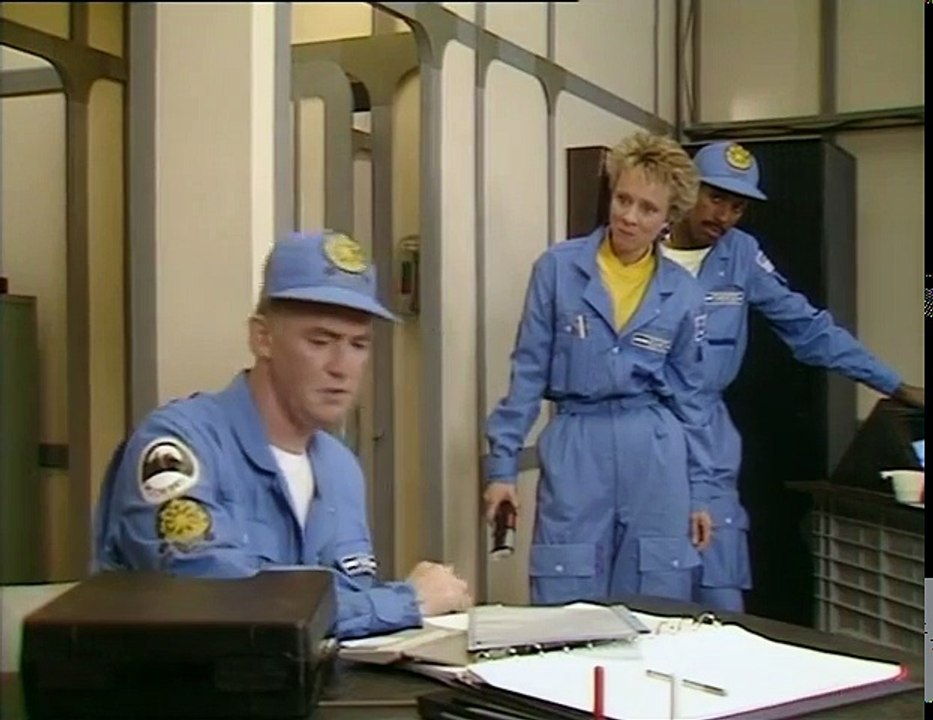 Star Cops  E03 - Intelligent Listening for Beginners