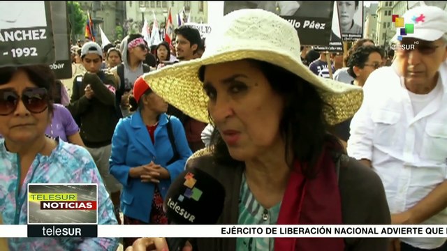 Peruanos califican como indulto político el otorgado a Fujimori