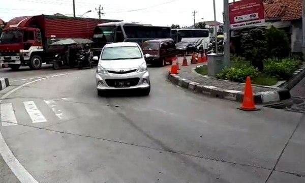 Selasa Siang, Arus Balik Brebes Ramai Lancar
