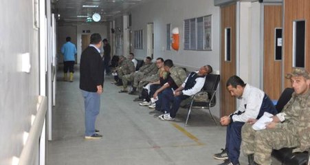 İstanbul'dan Gaziantep'e Taşınan Zırhlı Birlikteki 70 Asker, Akşam Yemeğinden Zehirlendi