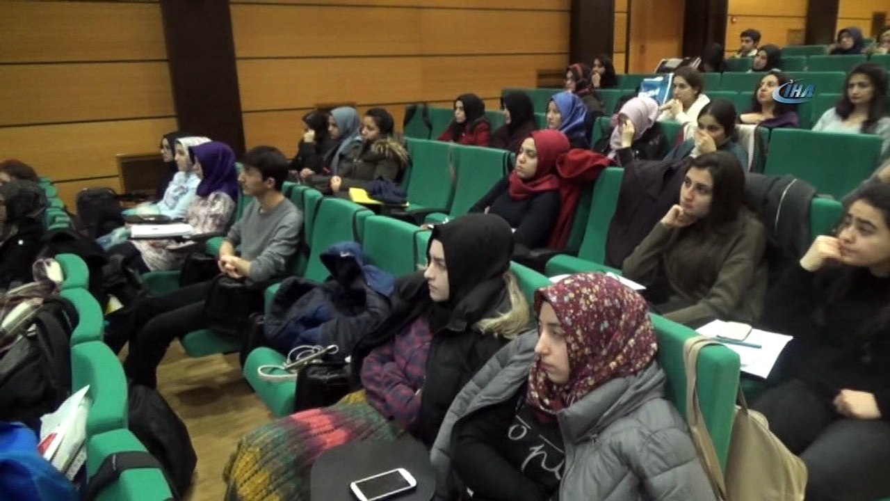 Türk Kızılayı Kan Bağışçısı Kazanım Uzmanı Özmen Ülger: “Kan verirsem üşürüm inanışı doğru değil”