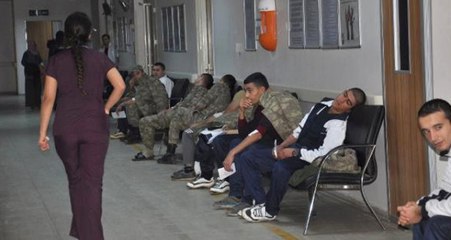 Kışlada 70 Asker Zehirlenince, Bakan'dan Jet Soruşturma Talimatı Geldi