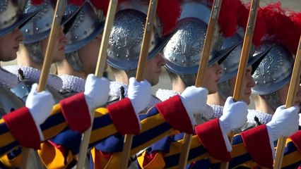 Pope's Christmas message seeks peace in Jerusalem